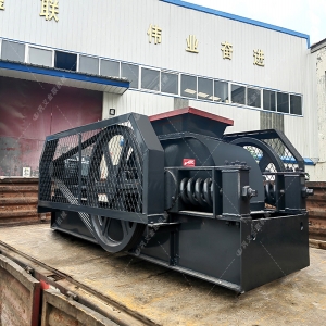 对辊机_小型对辊机,砖厂用对辊机设备,对辊细碎机,对滚破碎机价格